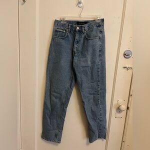 Women’s straight leg Blue Jeans